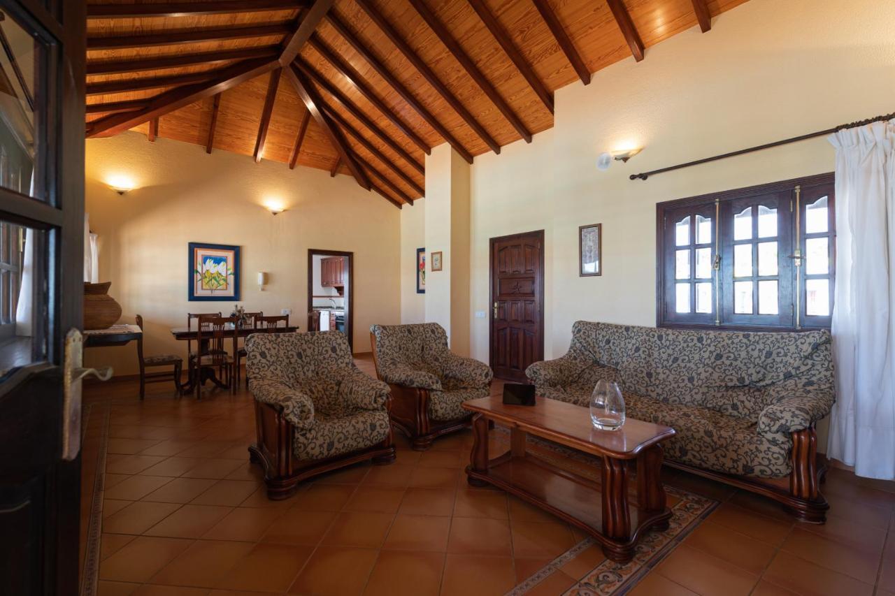 Homeforguest Villa Lobos Con Piscina Privada Caleta De Fuste Exterior photo